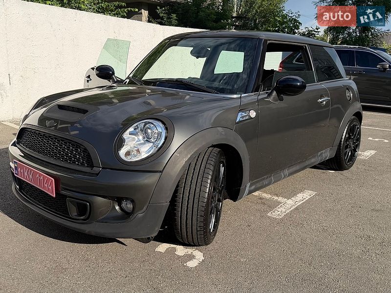 MINI Cooper 2010