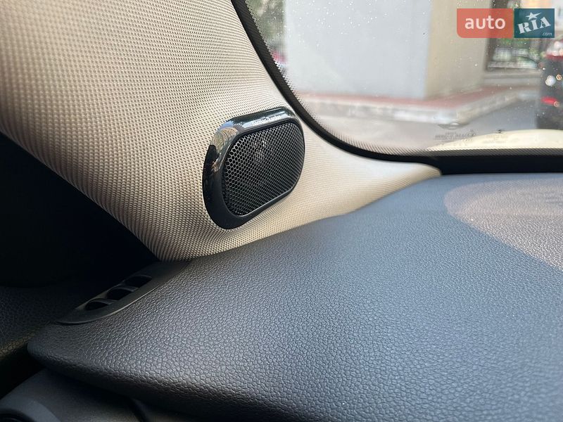 Хэтчбек MINI Cooper 2019 в Киеве