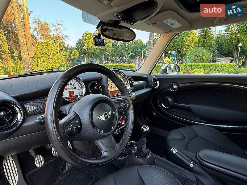 Хэтчбек MINI Cooper 2013 в Харькове