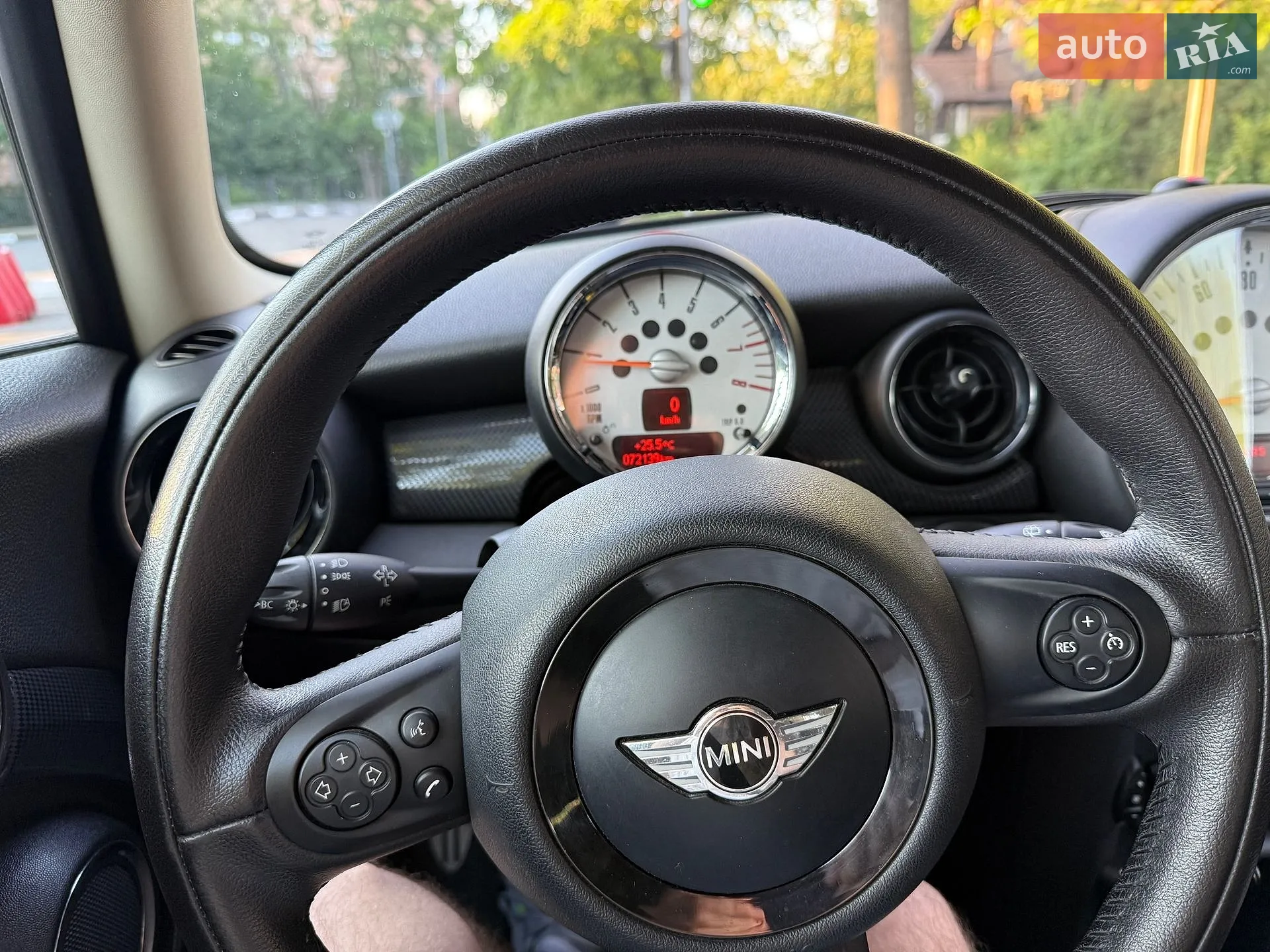 2013 MINI Cooper - мініатюра 23