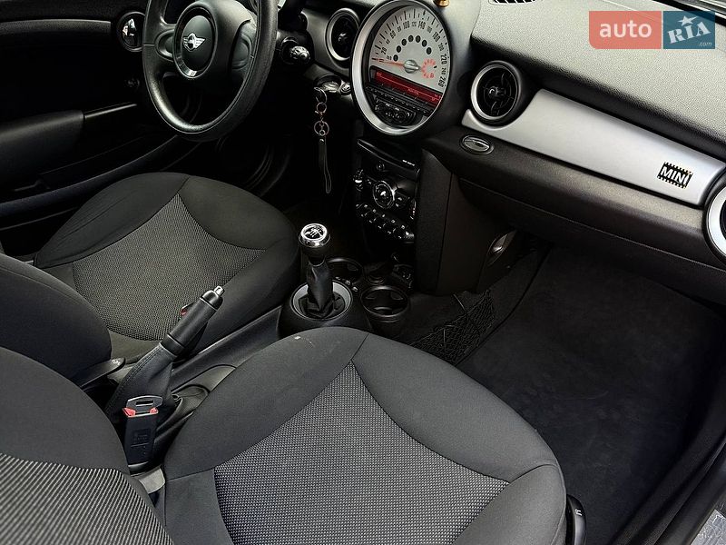 Хетчбек MINI Cooper 2013 в Чернівцях