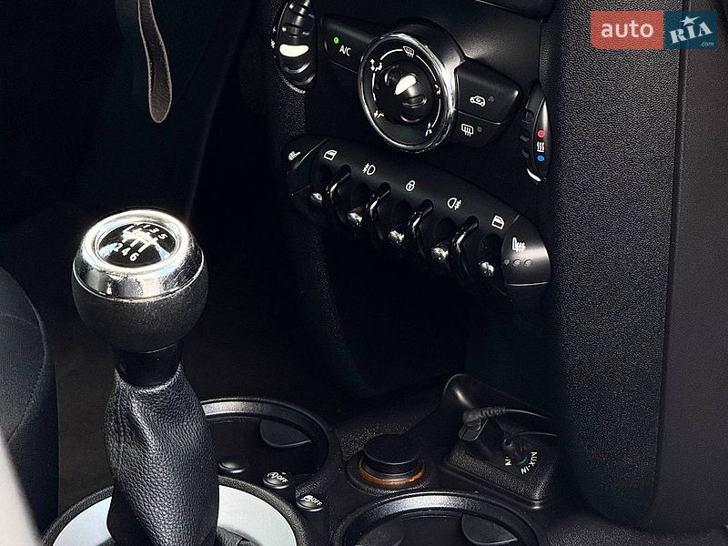 Хетчбек MINI Cooper 2013 в Чернівцях