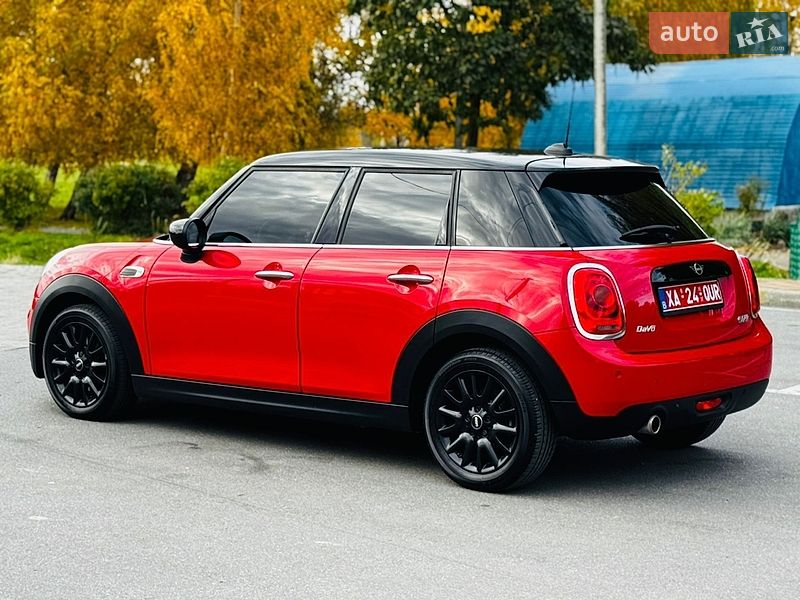 Хэтчбек MINI Cooper 2020 в Здолбунове
