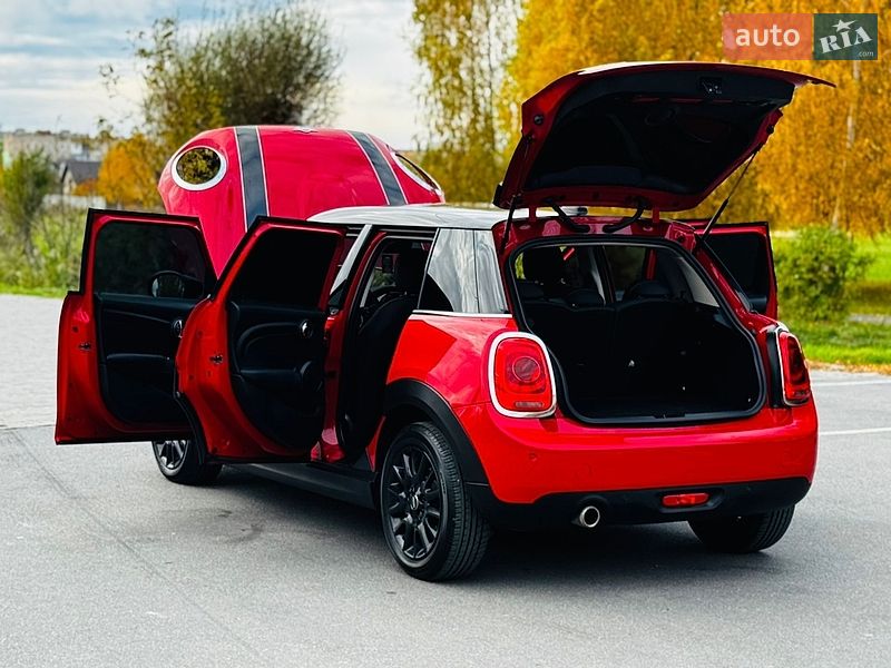 Хэтчбек MINI Cooper 2020 в Здолбунове