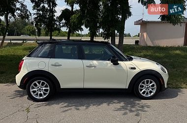 Хетчбек MINI Cooper 2017 в Києві