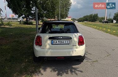 Хетчбек MINI Cooper 2017 в Києві