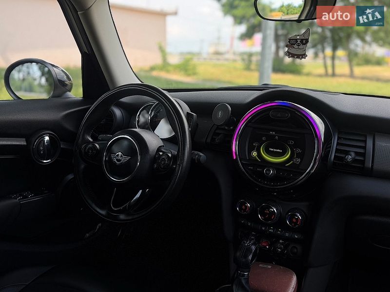 Хетчбек MINI Cooper 2017 в Києві