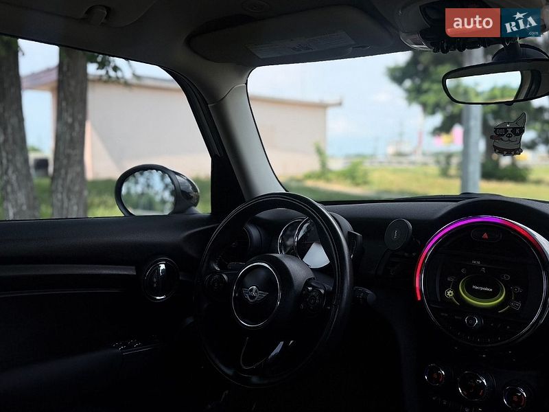 Хетчбек MINI Cooper 2017 в Києві