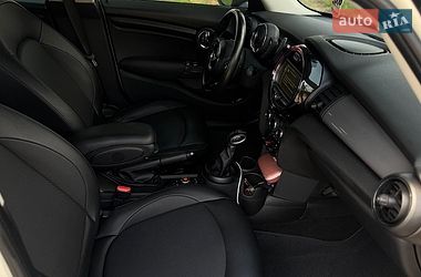 Хетчбек MINI Cooper 2017 в Києві