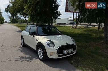 Хетчбек MINI Cooper 2017 в Києві