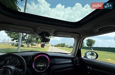 Хетчбек MINI Cooper 2017 в Києві