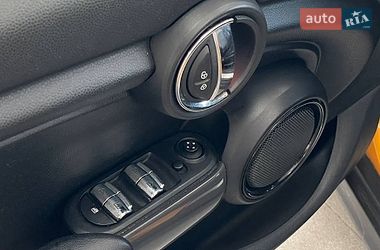 Хэтчбек MINI Cooper 2015 в Киеве