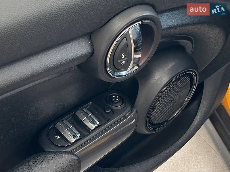 Хэтчбек MINI Cooper 2015 в Киеве