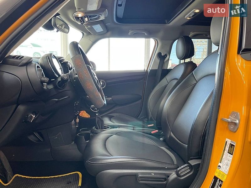 Хэтчбек MINI Cooper 2015 в Киеве