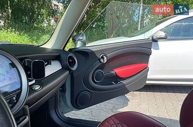 Хэтчбек MINI Cooper 2011 в Львове