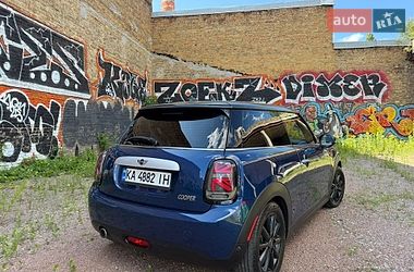 Хэтчбек MINI Cooper 2014 в Киеве