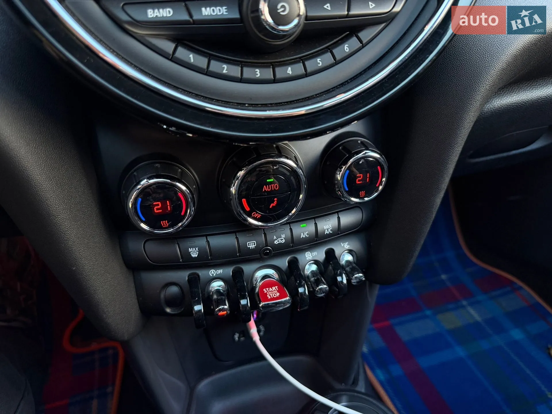 2014 MINI Cooper - мініатюра 15