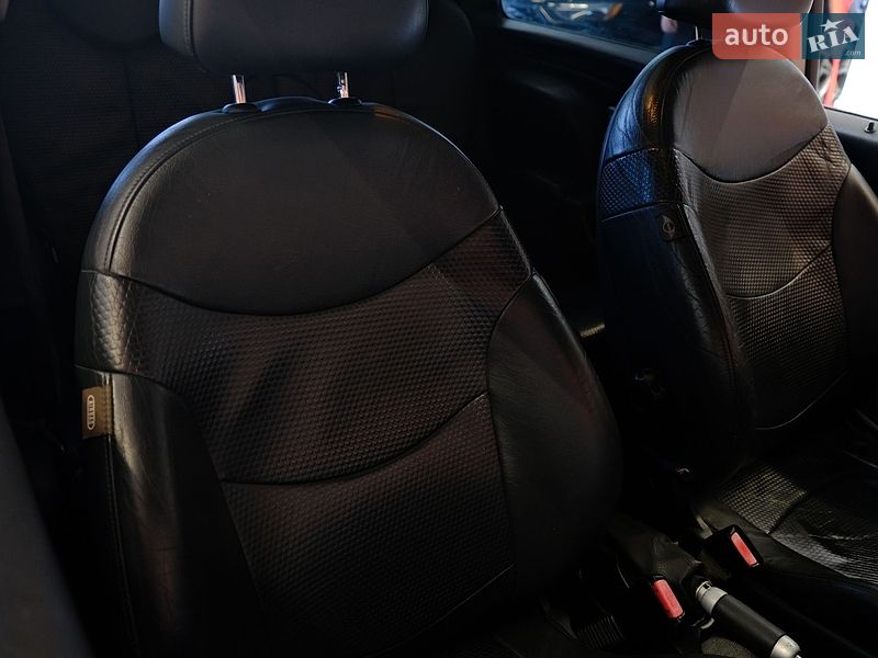 Хетчбек MINI Cooper 2004 в Одесі
