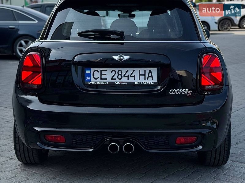 Хэтчбек MINI Cooper 2017 в Черновцах