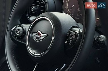 Хэтчбек MINI Cooper 2017 в Черновцах