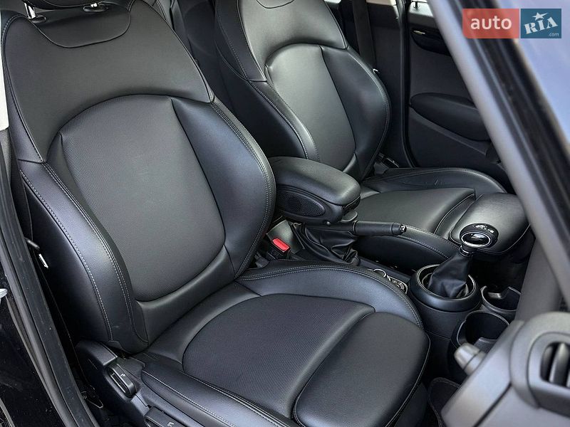 Хэтчбек MINI Cooper 2017 в Черновцах