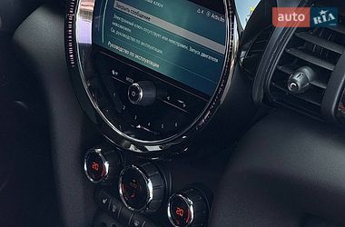 Хэтчбек MINI Cooper 2017 в Черновцах