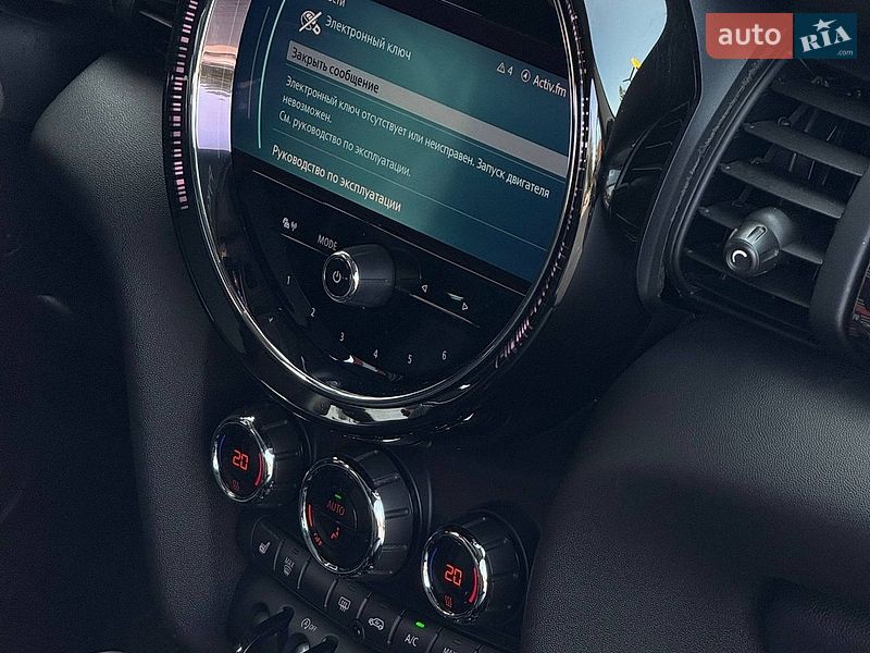 Хэтчбек MINI Cooper 2017 в Черновцах