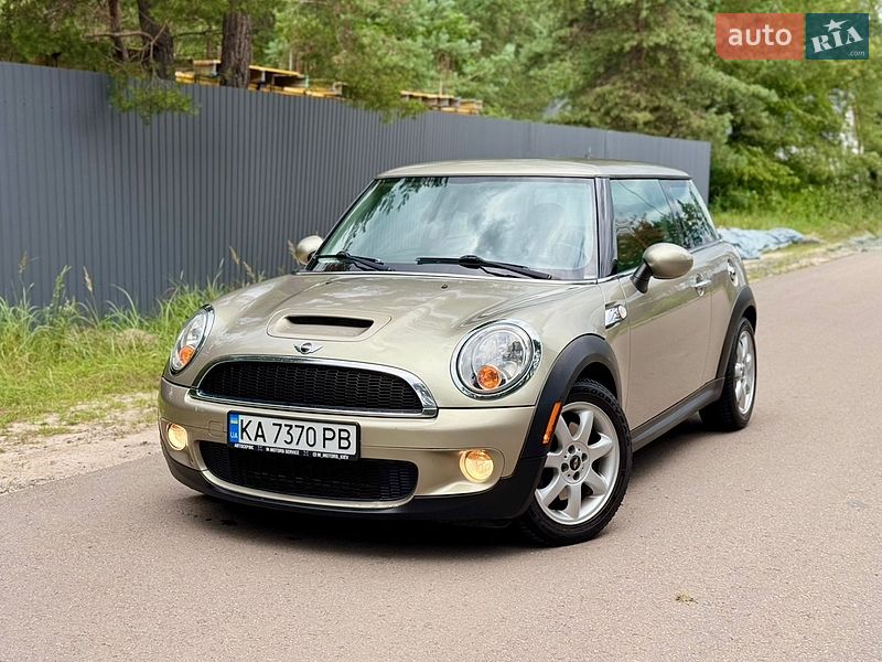 MINI Cooper 2010