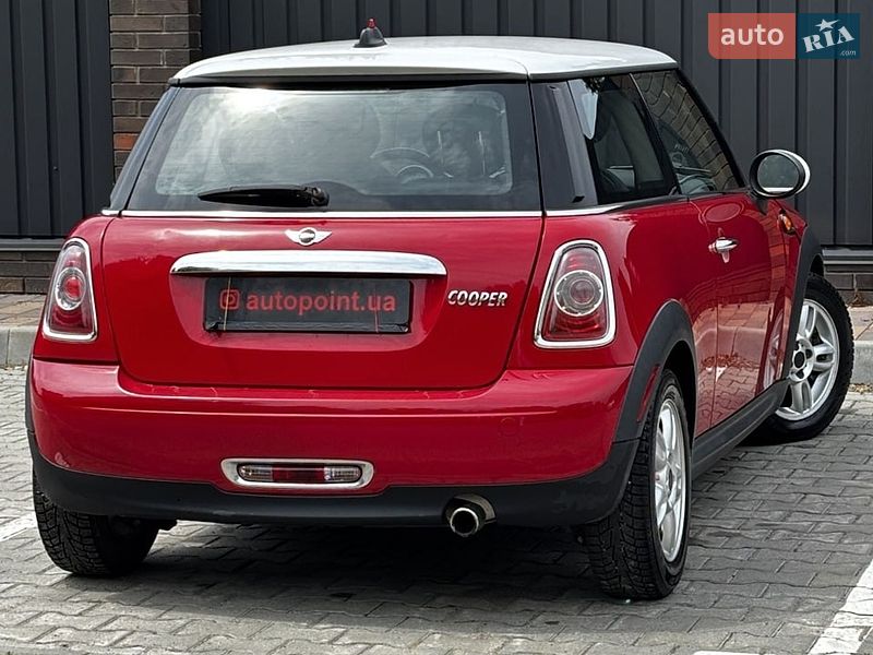 Хетчбек MINI Cooper 2011 в Білогородці