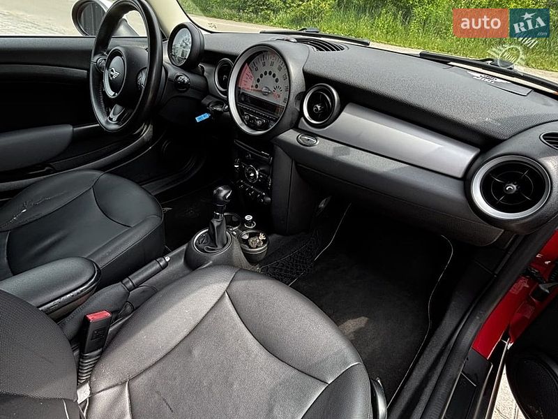 Хетчбек MINI Cooper 2011 в Білогородці