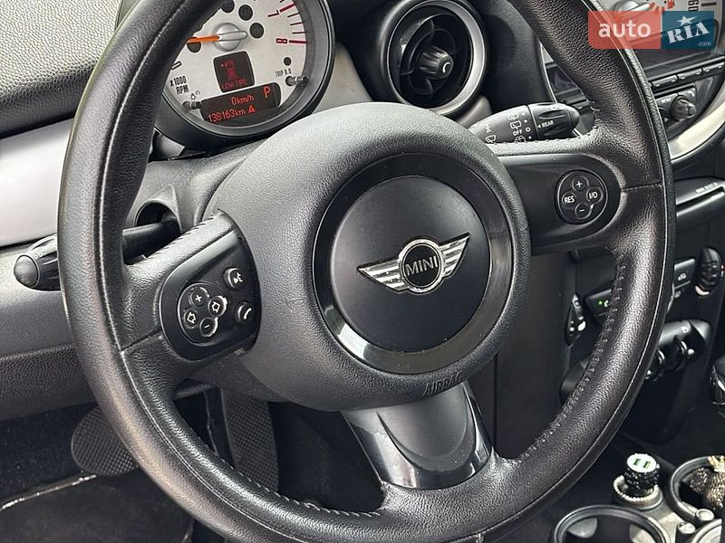 Хетчбек MINI Cooper 2011 в Білогородці
