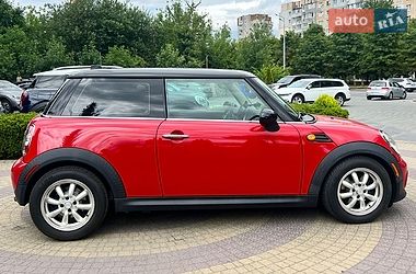 Хэтчбек MINI Cooper 2012 в Львове