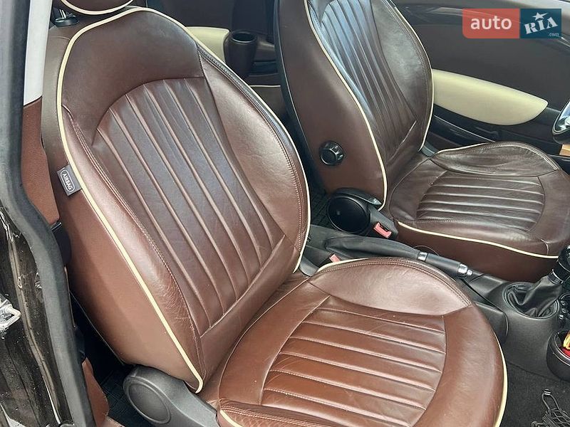 Хэтчбек MINI Cooper 2009 в Житомире