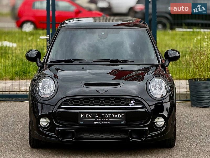 Хетчбек MINI Cooper 2019 в Києві