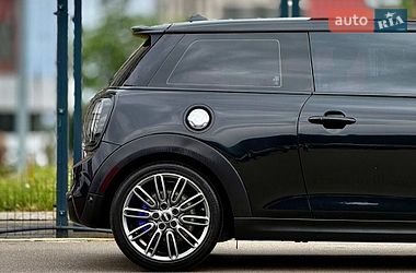 Хетчбек MINI Cooper 2019 в Києві