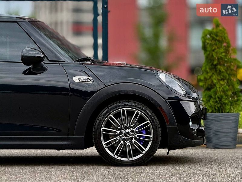 Хетчбек MINI Cooper 2019 в Києві