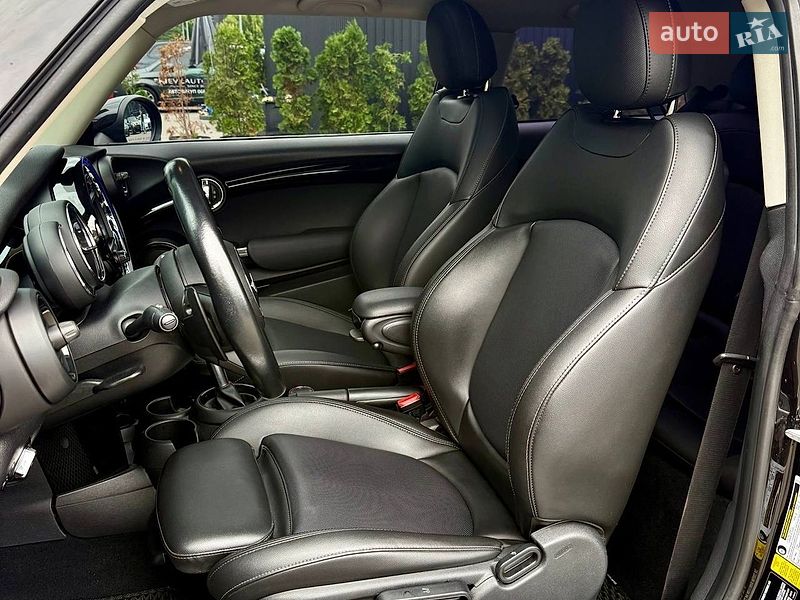 Хетчбек MINI Cooper 2019 в Києві