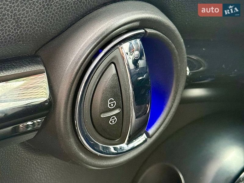 Хетчбек MINI Cooper 2019 в Києві