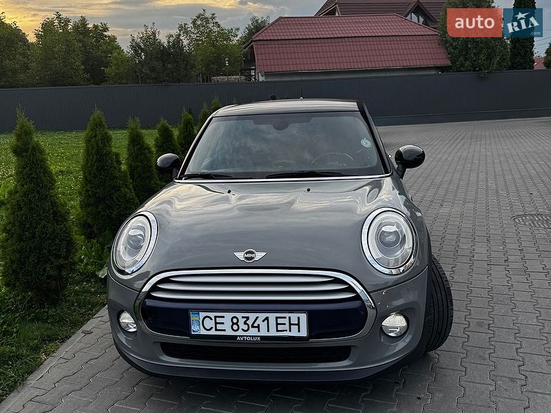 Хэтчбек MINI Cooper 2014 в Черновцах