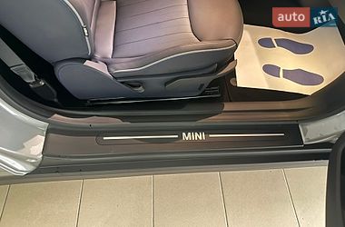 Хэтчбек MINI Cooper 2024 в Львове