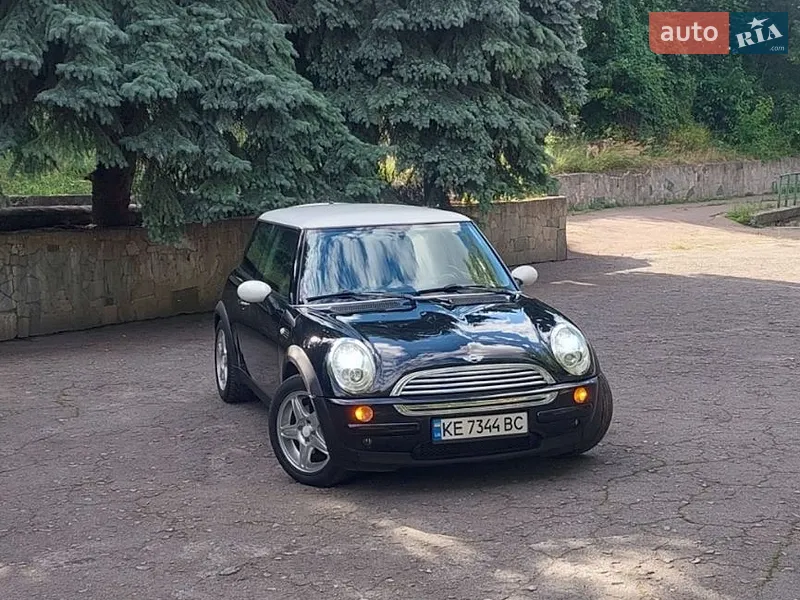 MINI Cooper 2004