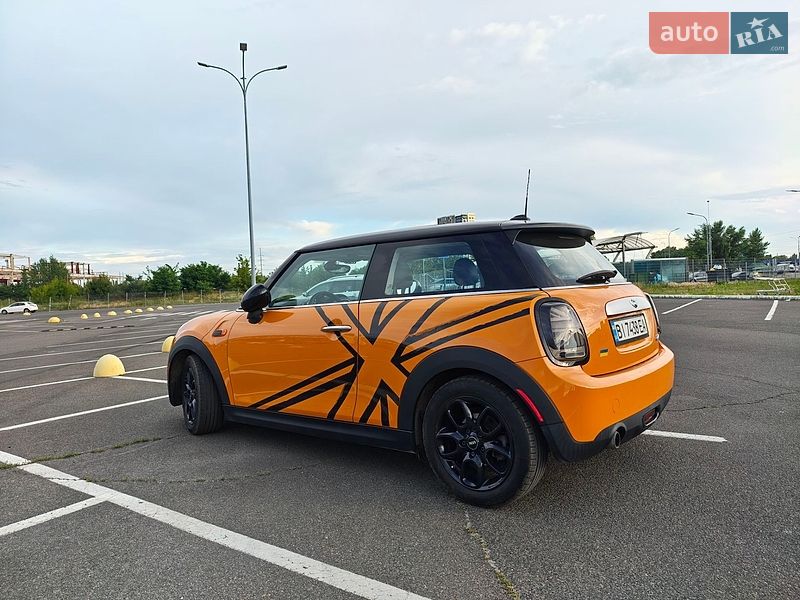 Хетчбек MINI Cooper 2014 в Києві