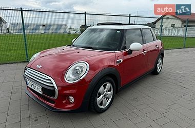 Хэтчбек MINI Cooper 2014 в Ужгороде