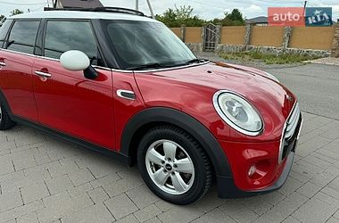 Хэтчбек MINI Cooper 2014 в Ужгороде