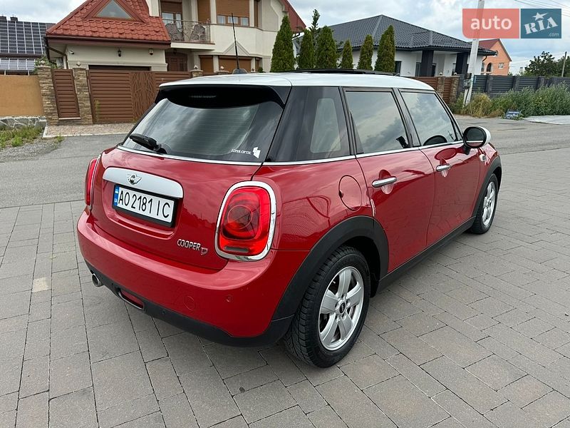 Хэтчбек MINI Cooper 2014 в Ужгороде