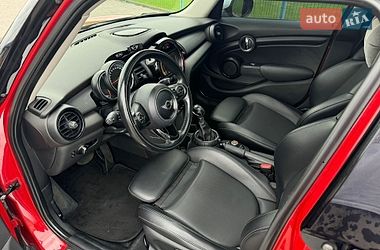Хэтчбек MINI Cooper 2014 в Ужгороде