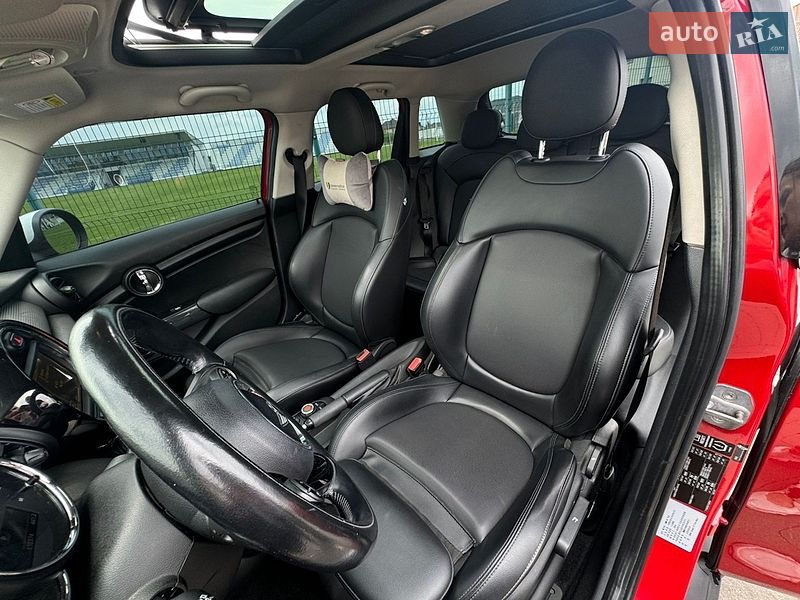 Хэтчбек MINI Cooper 2014 в Ужгороде