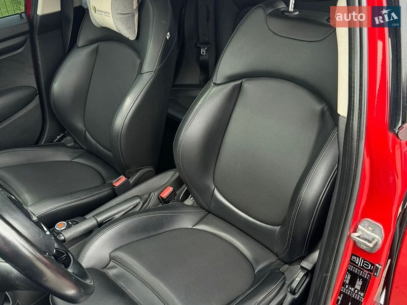 Хэтчбек MINI Cooper 2014 в Ужгороде