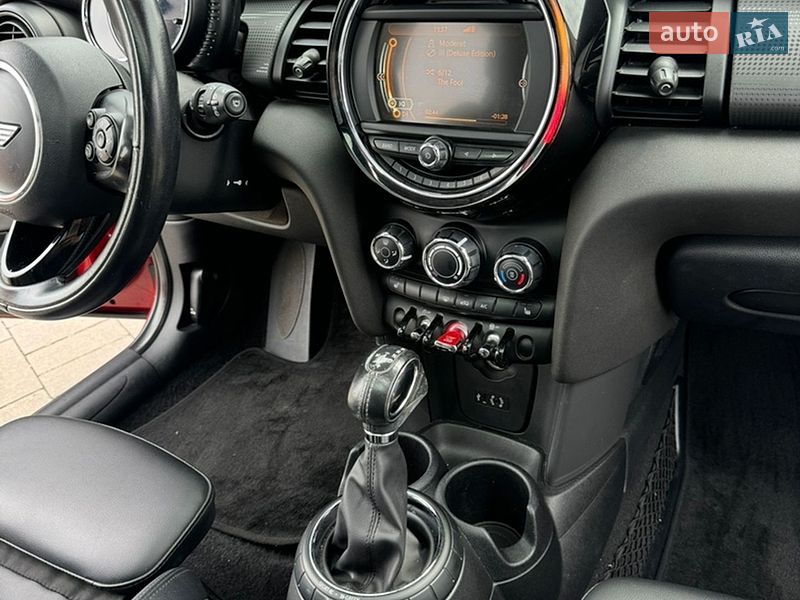 Хэтчбек MINI Cooper 2014 в Ужгороде