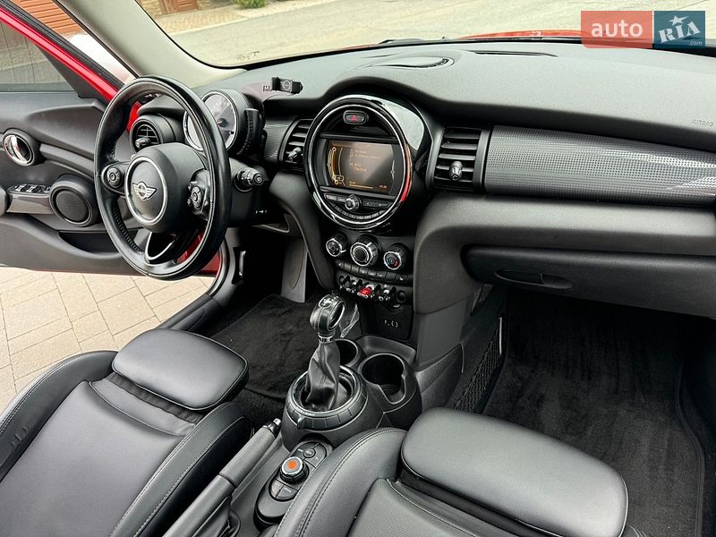 Хэтчбек MINI Cooper 2014 в Ужгороде